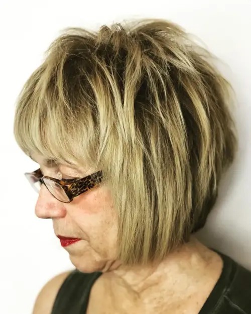 Textured Layered Bob with Soft Blonde Highlights