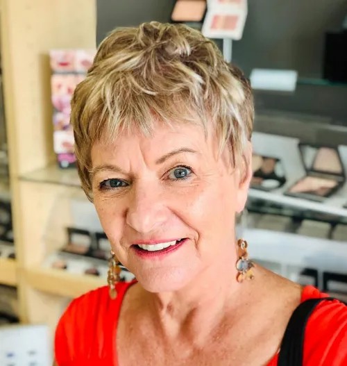 Textured Pixie Cut with Subtle Highlights