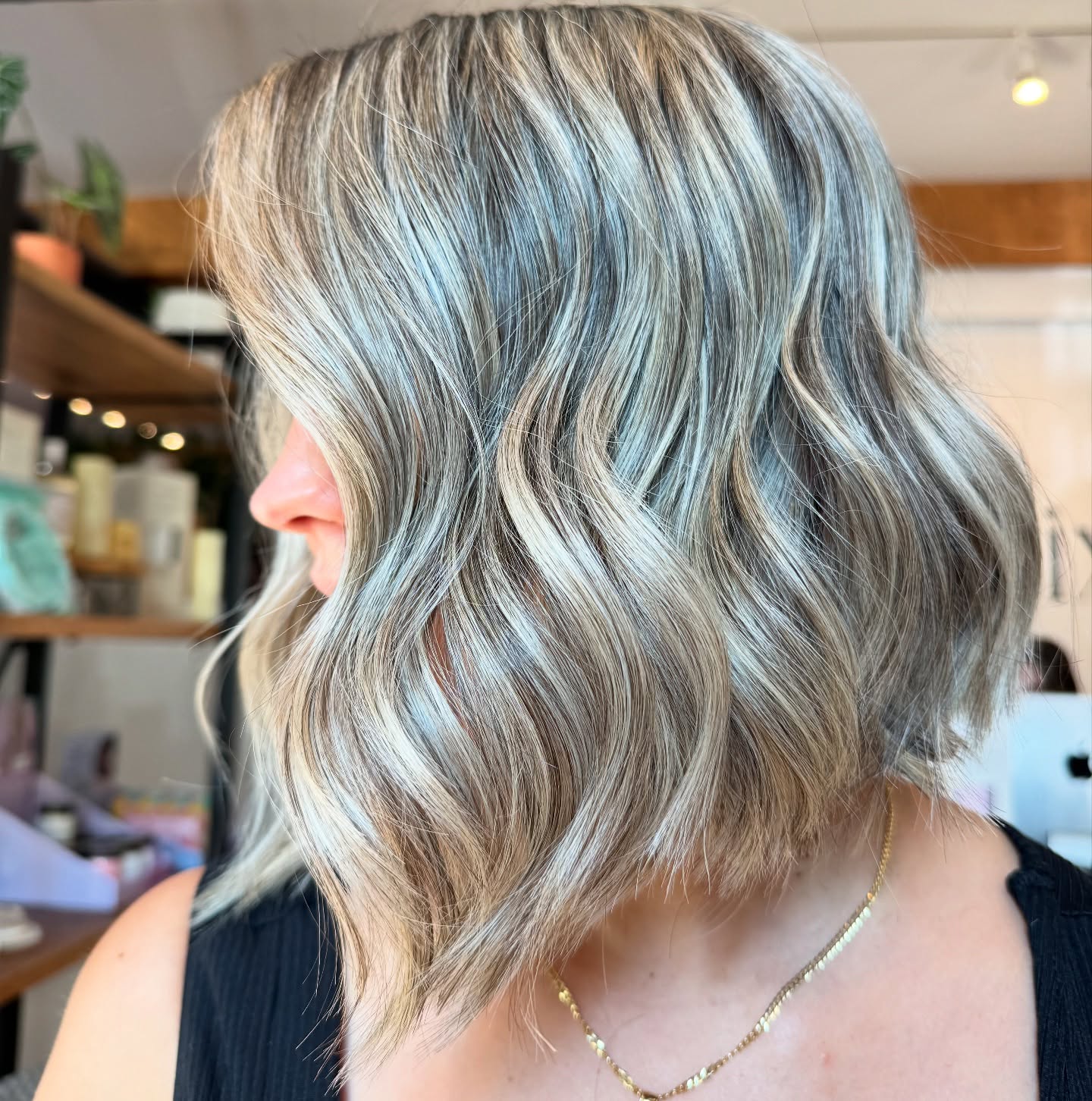 Textured Messy Blonde Bob with Subtle Waves