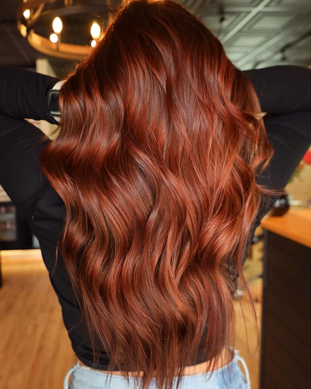 Stylish Copper Waves with Soft Layered Texture