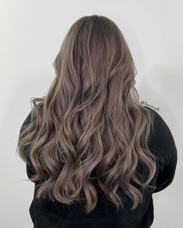 Soft Mushroom Blonde Waves with Subtle Highlights