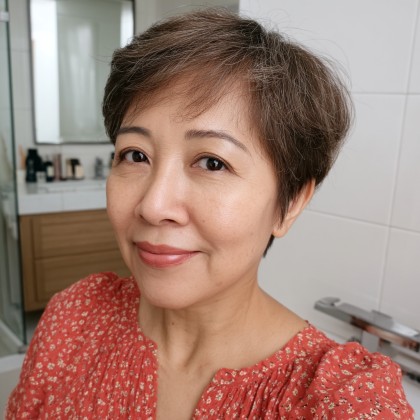 Chic Short Textured Cut with Subtle Volume