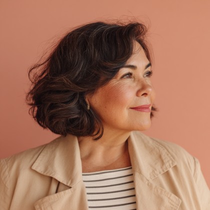 Soft Layered Bob with Gentle Movement