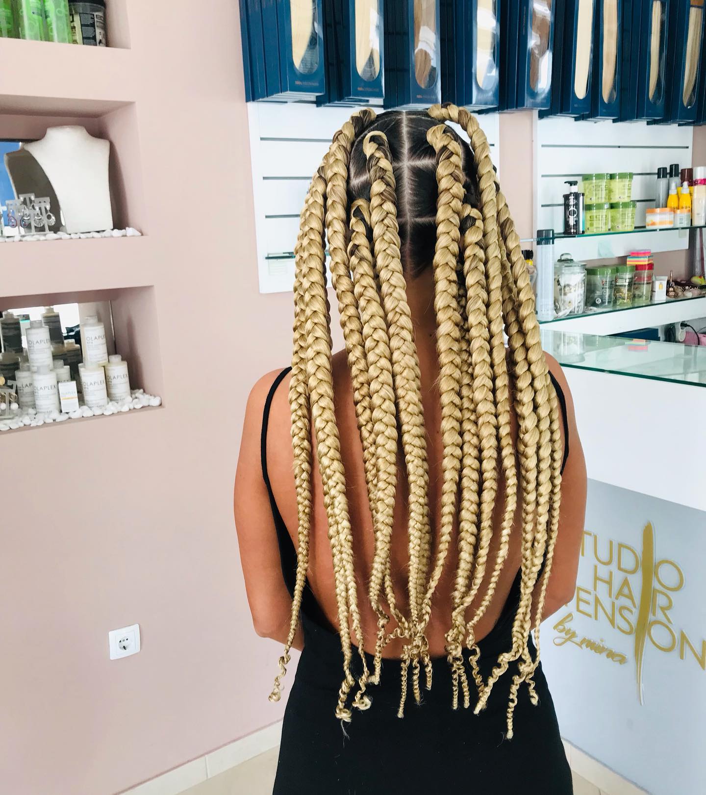 Trendy Jumbo Braids with Defined Length and Texture