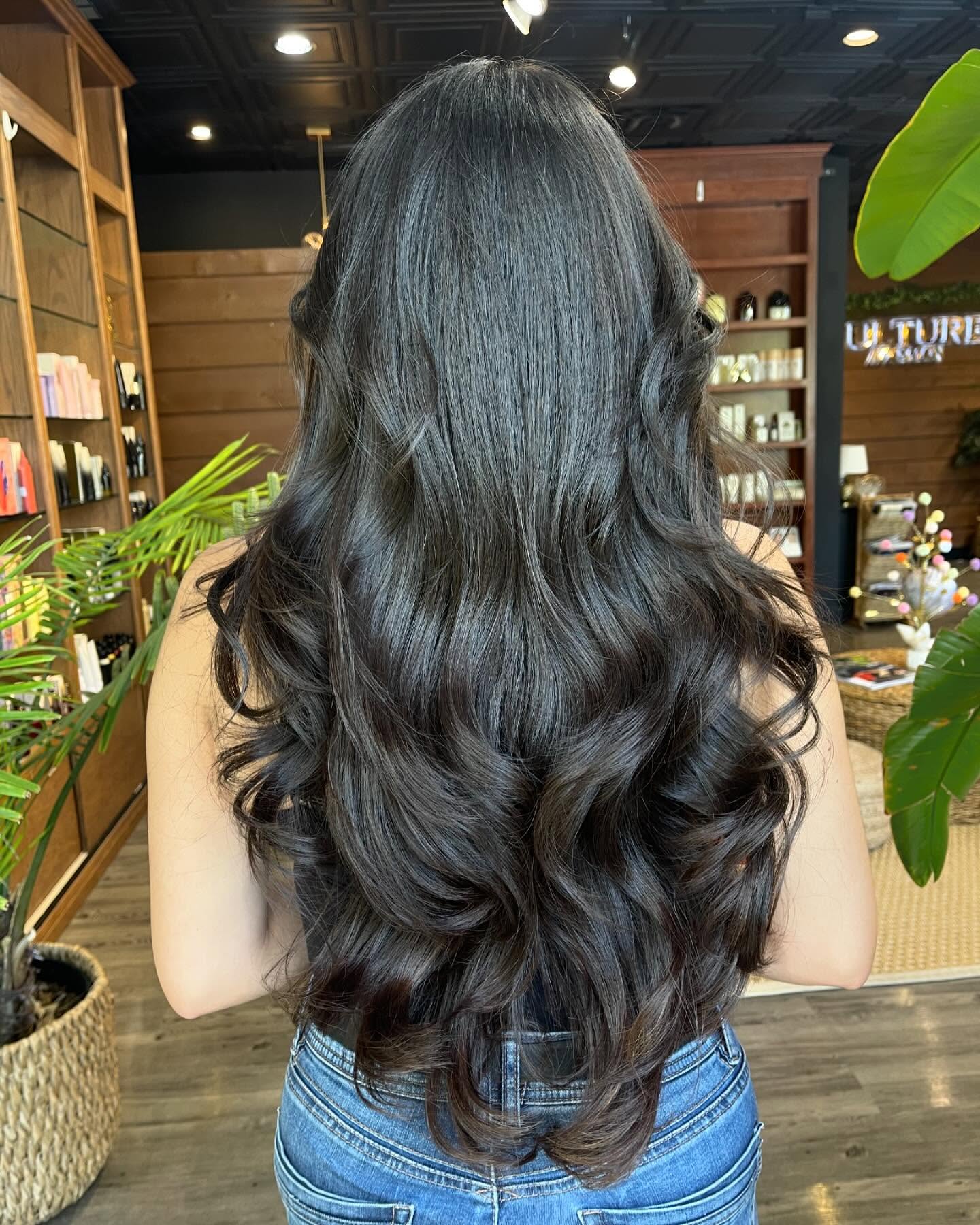 Beautiful Long V-Cut with Luscious Soft Waves