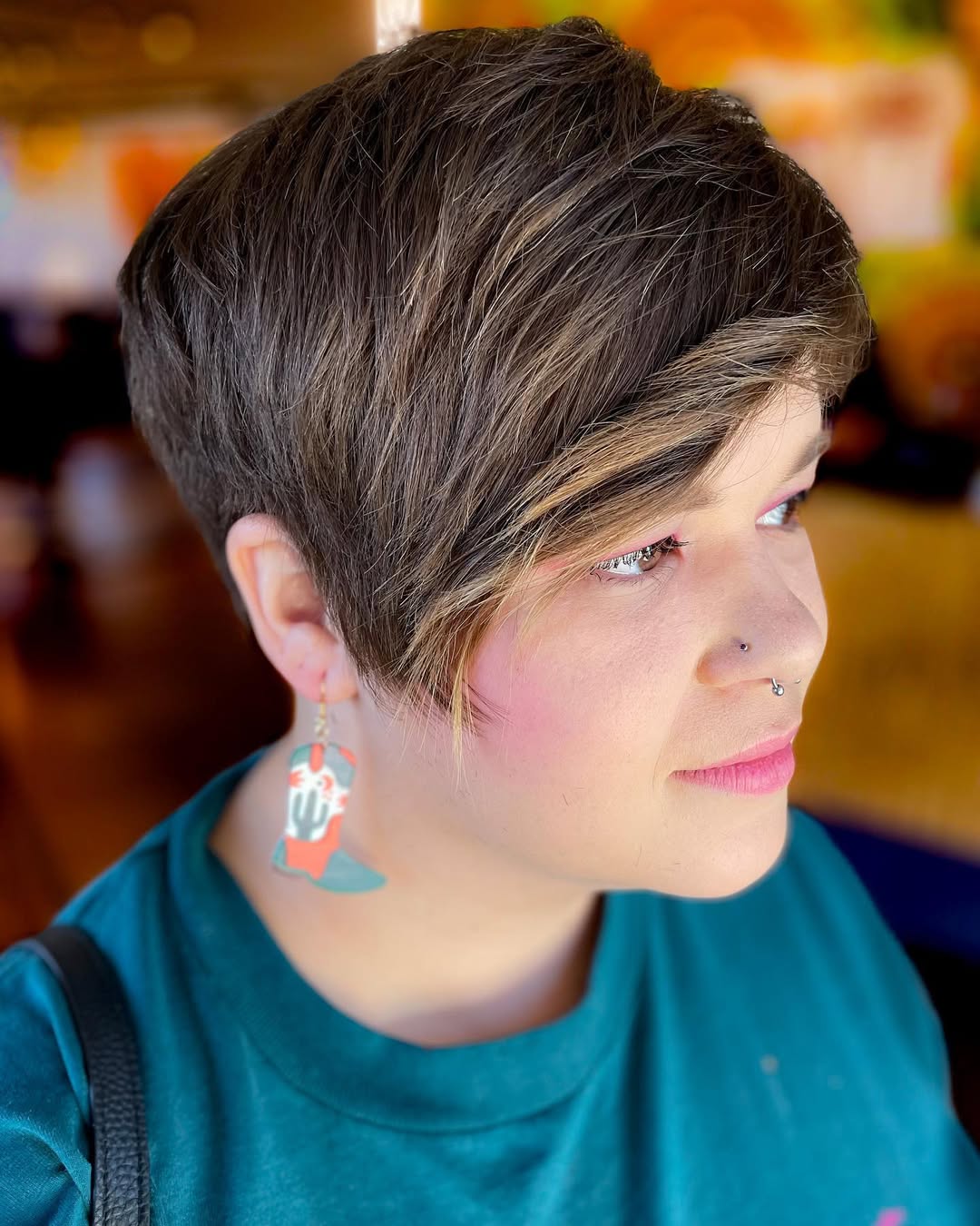 Chic Textured Ash Brown Pixie with Subtle Highlights