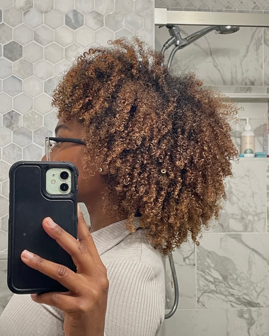 Textured Curly Layers with Warm Highlights