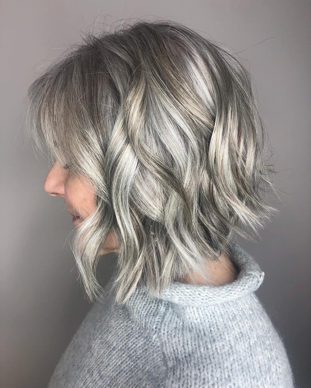 Textured Silver Wavy Bob with Subtle Layers