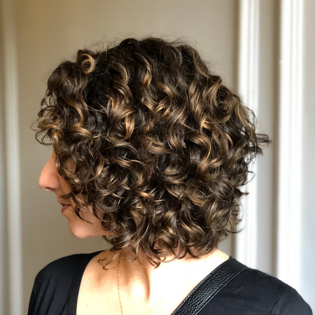 Chic Curly Bob with Playful Texture