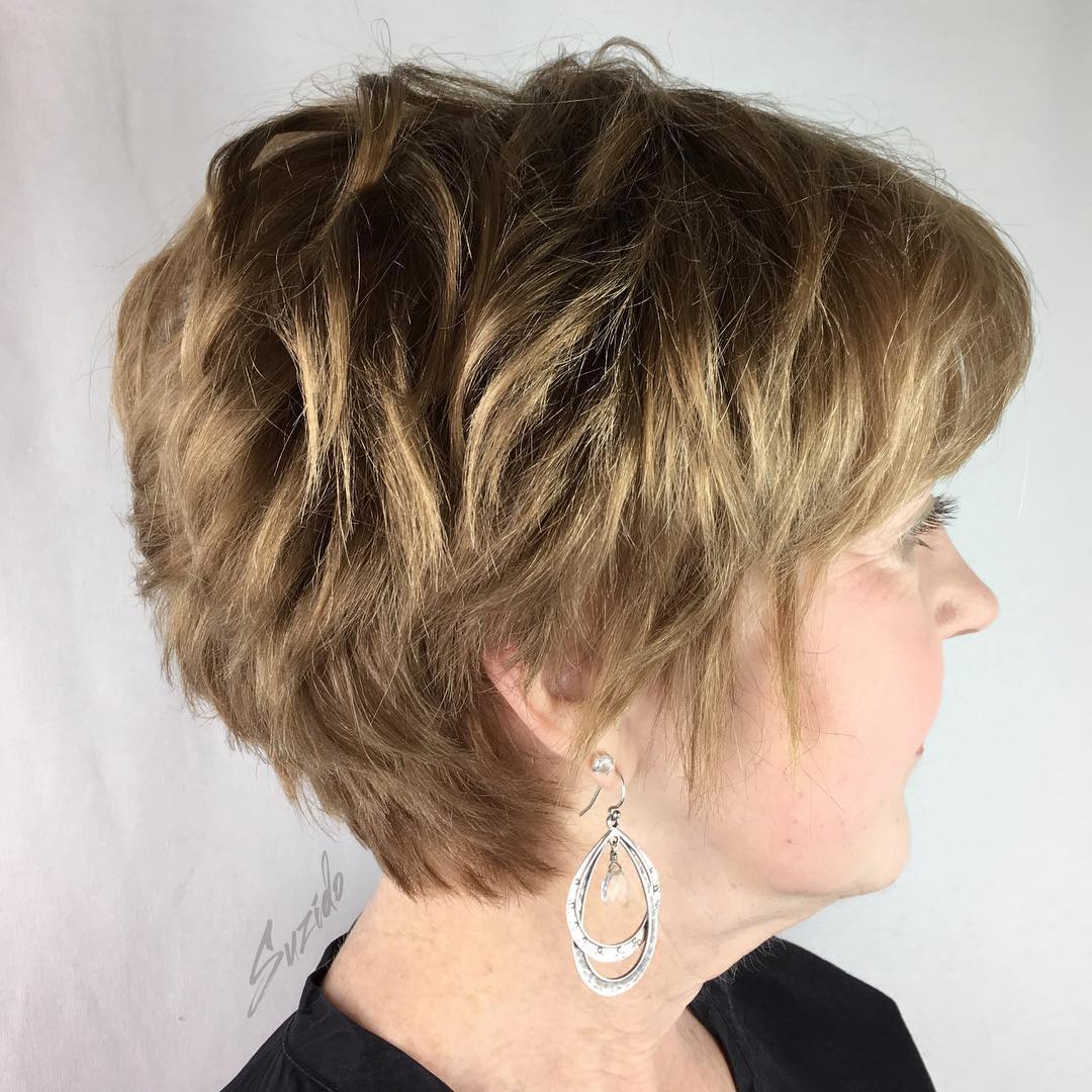 Chic Textured Short Cut with Effortless Waves