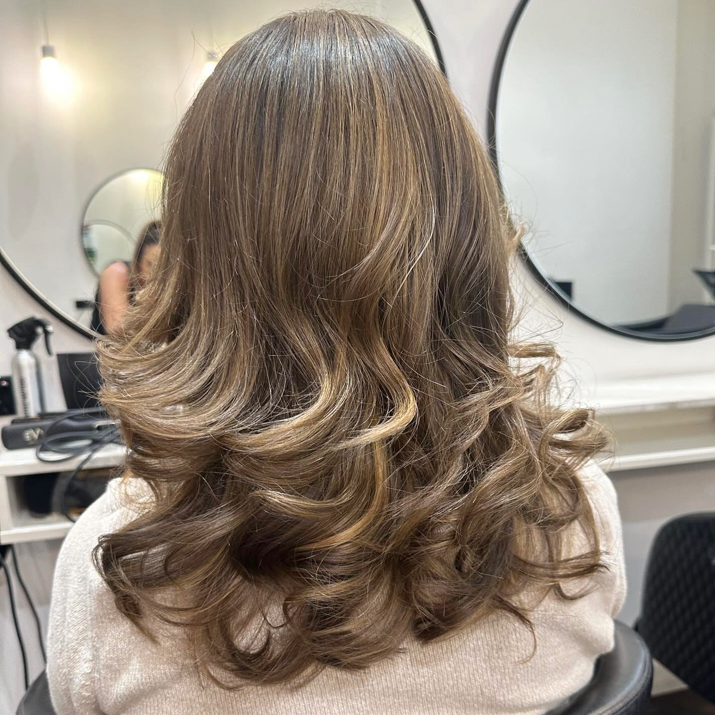 Soft Layered Curls with Subtle Highlights