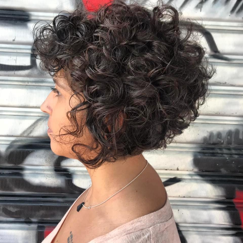 Voluminous Curly Bob with Defined Texture