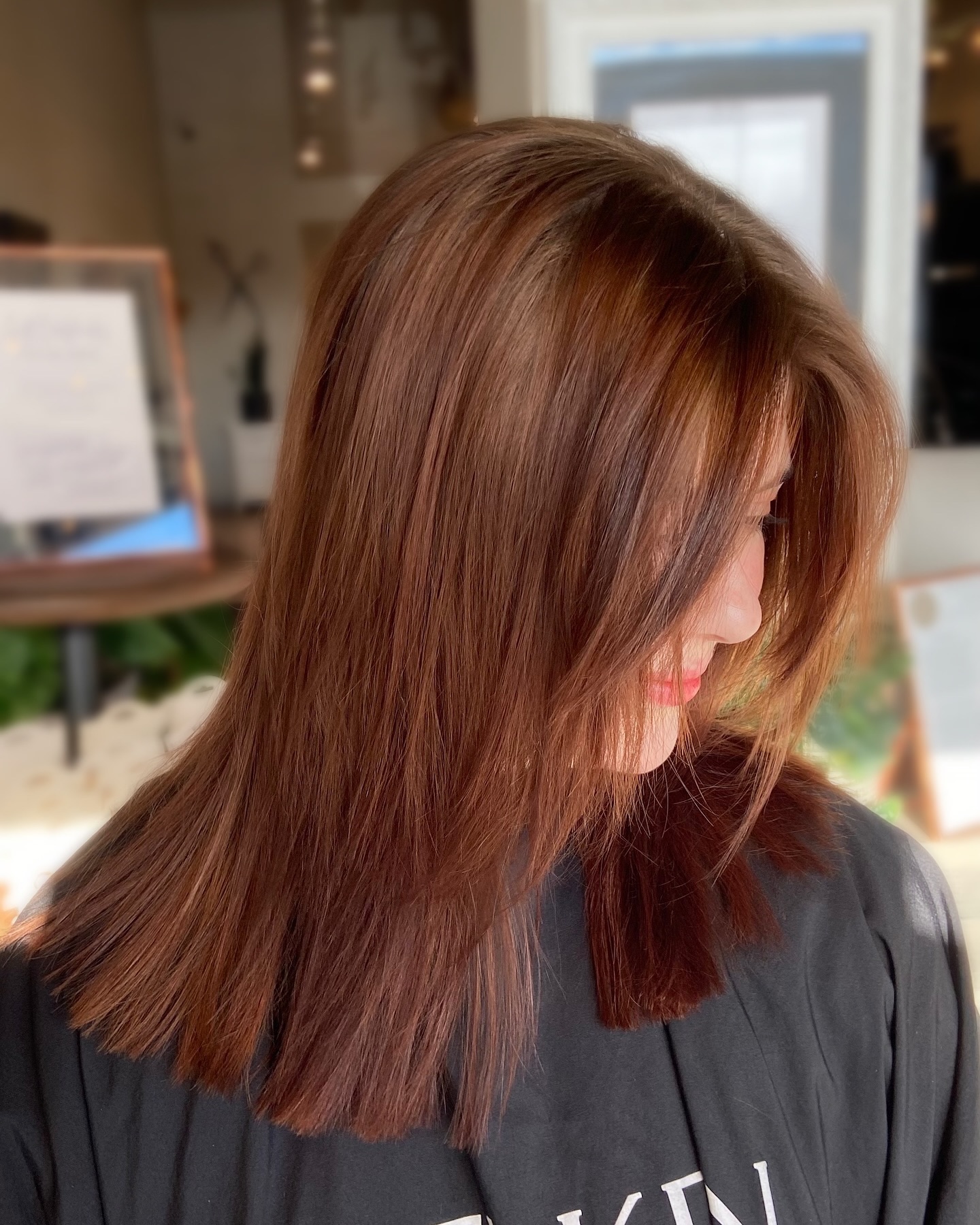 Warm Chocolate Layered Cut with Subtle Graduation