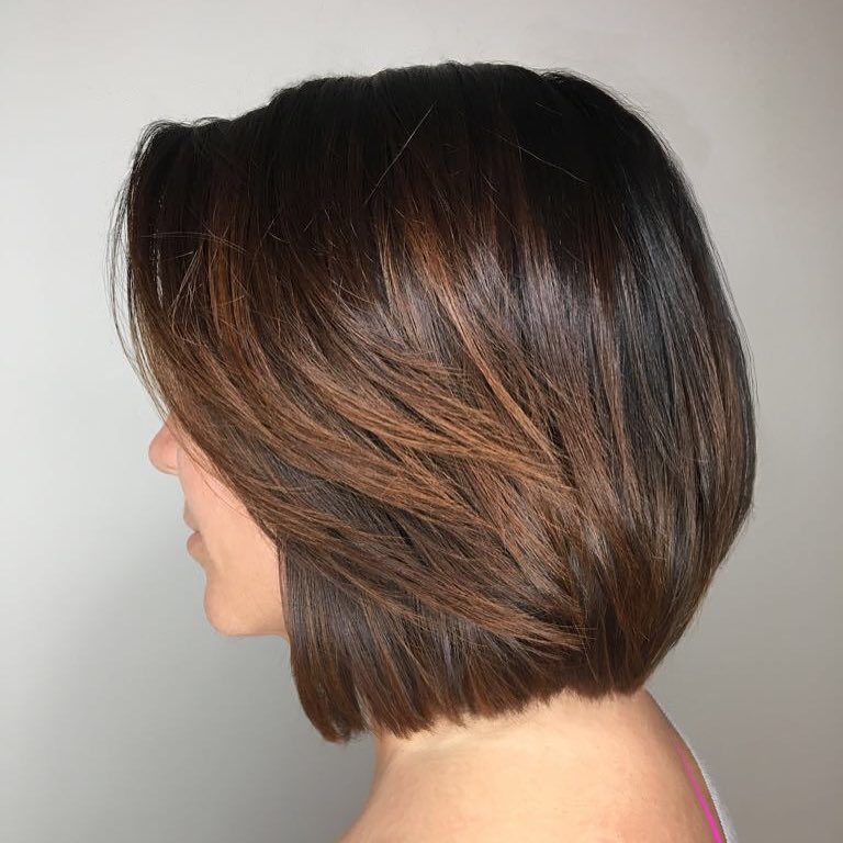 Chic Angled Lob with Caramel Balayage