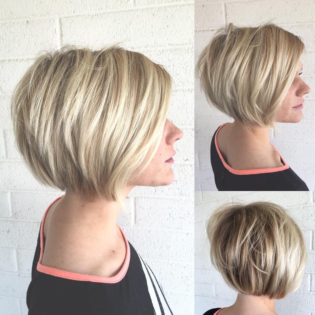 Chic Textured Bob with Soft Blonde Highlights