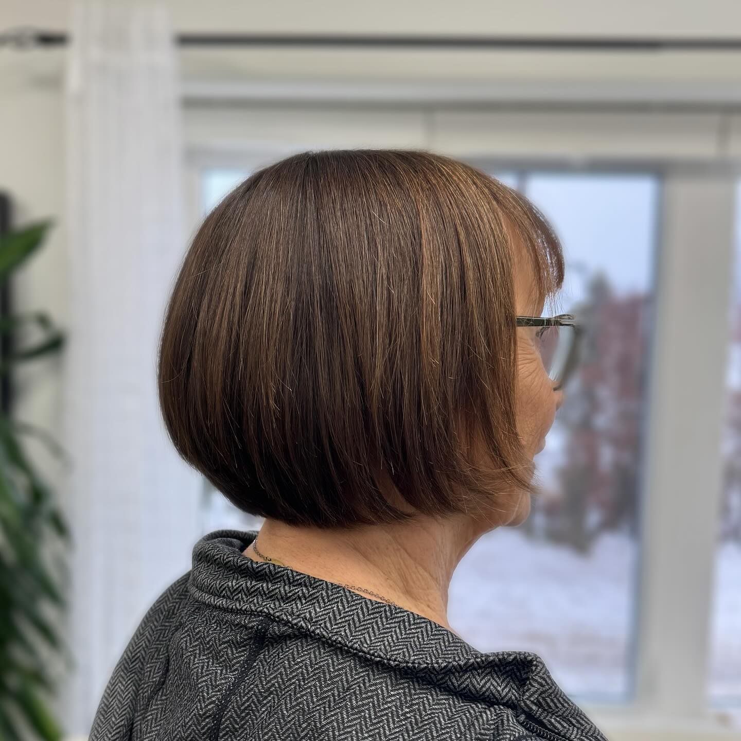Classic Rounded Bob with Soft Layers and Gentle Movement