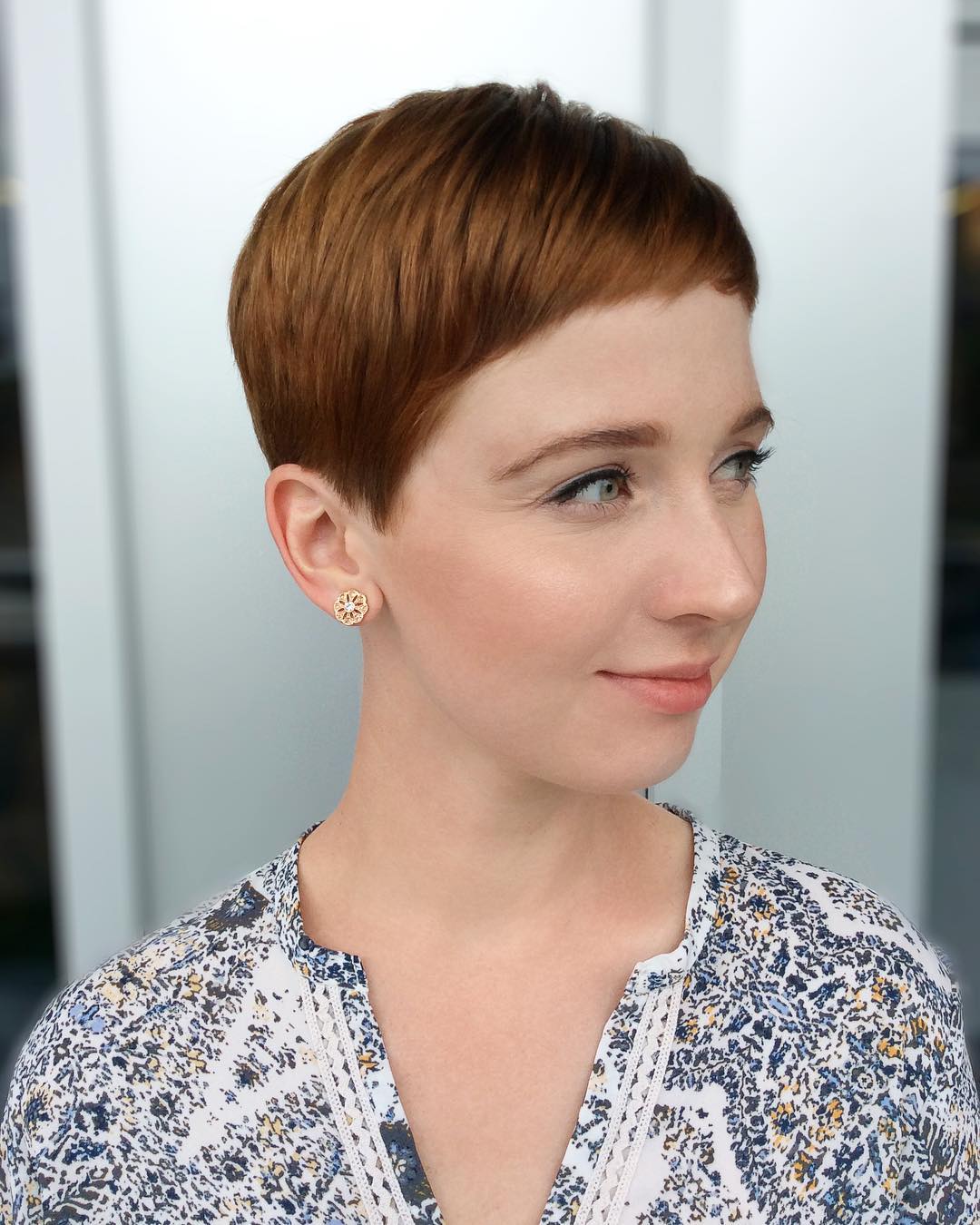 Sleek Textured Pixie Cut with Subtle Layers