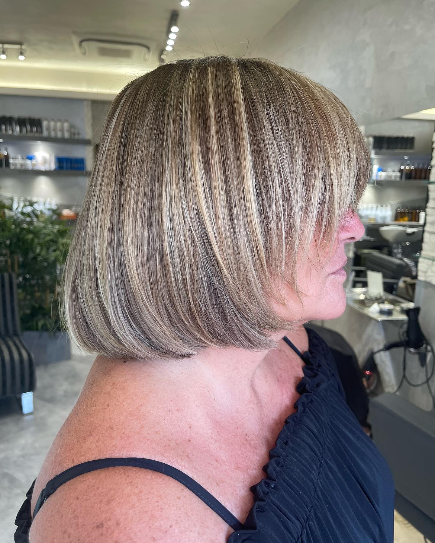 Sun-Kissed Rounded Bob with Soft Face-Framing Layers