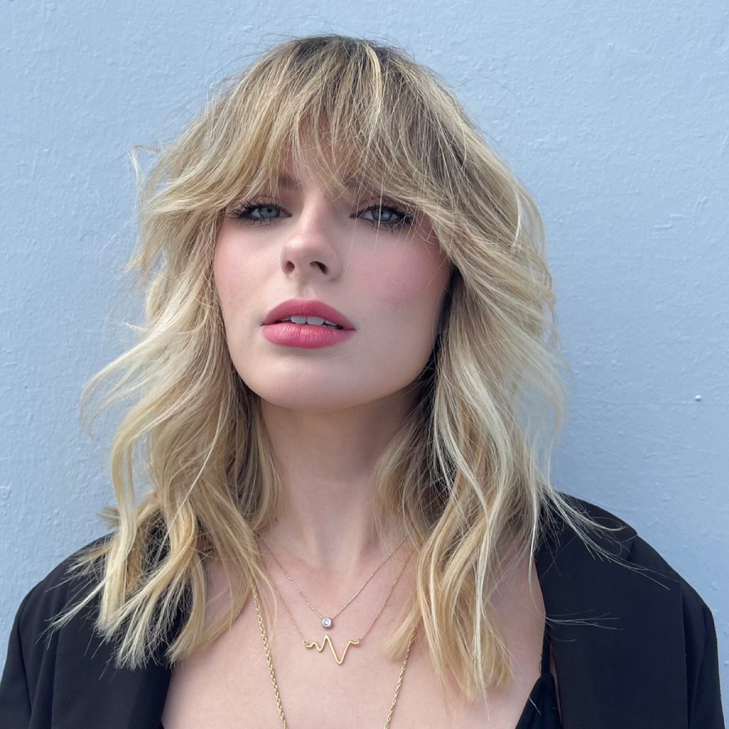 Textured Shoulder-Length Cut with Soft Blunt Bangs