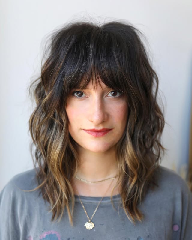 Chic Textured Lob with Face-Framing Layers