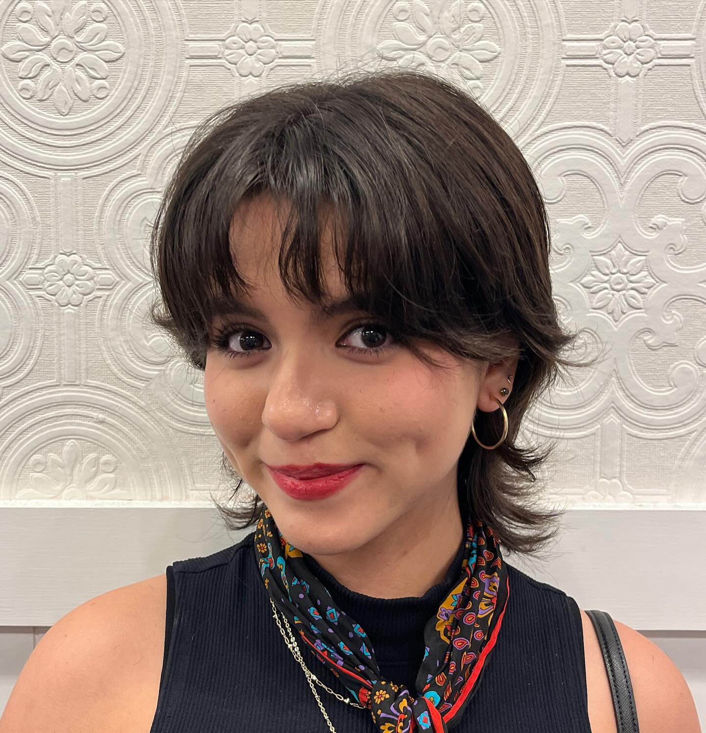 Charming Textured Cropped Wolf Cut with Soft Bangs