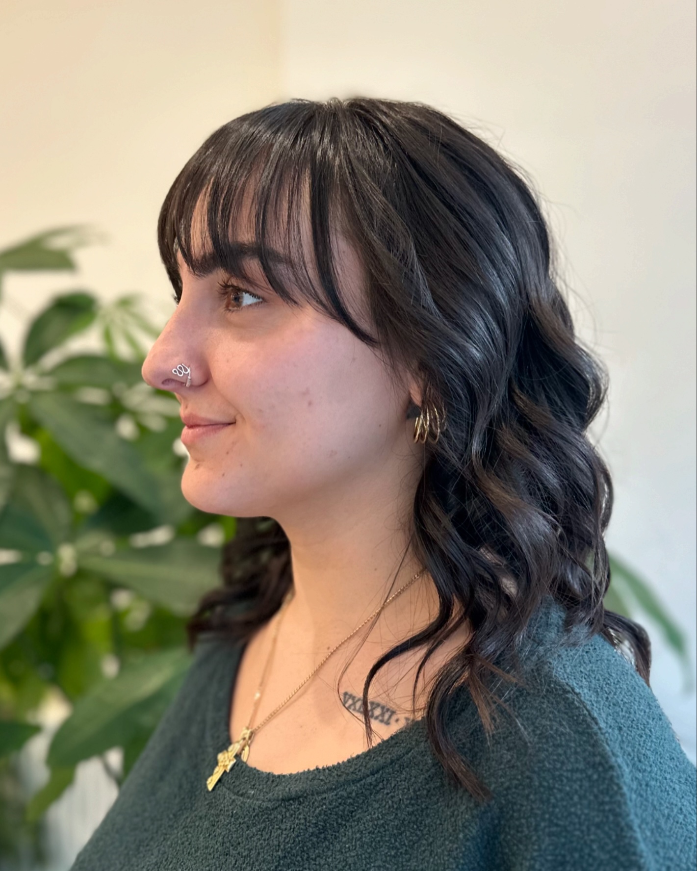 Chic Soft Bangs with Effortless Waves