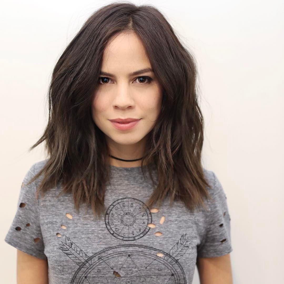 Effortless Textured Lob with Natural Waves