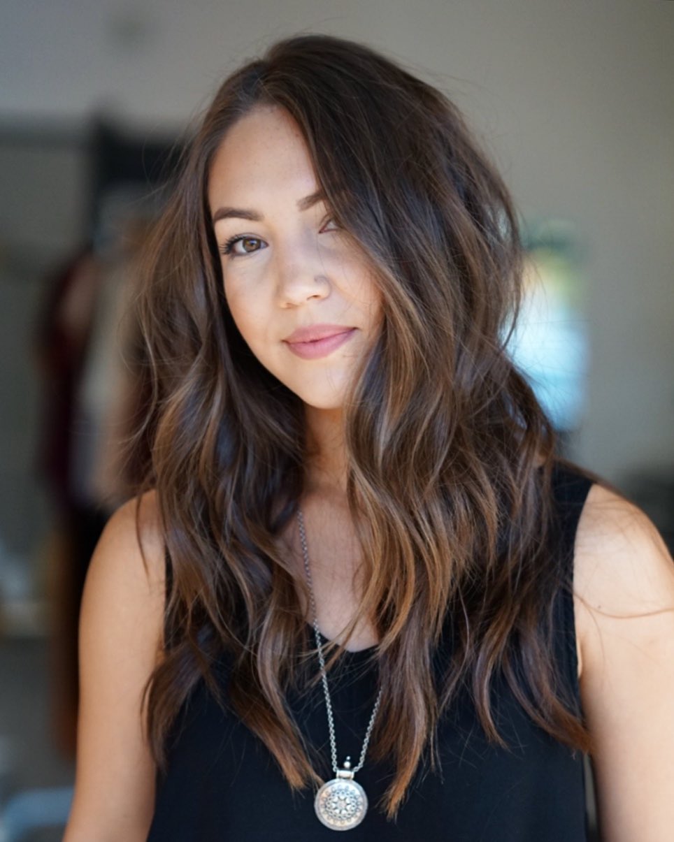 Effortlessly Textured Long Layers with Soft Waves