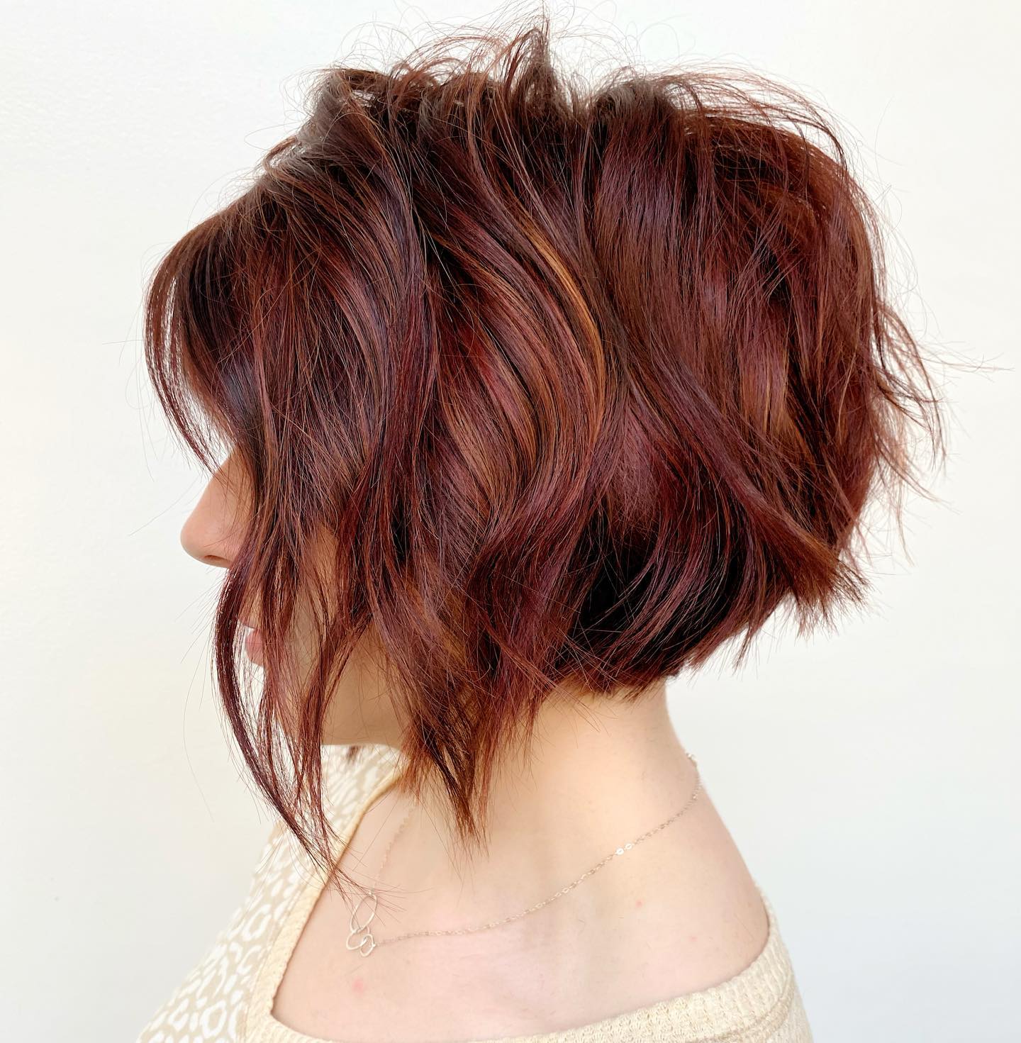 Textured Bob with Warm Auburn Highlights