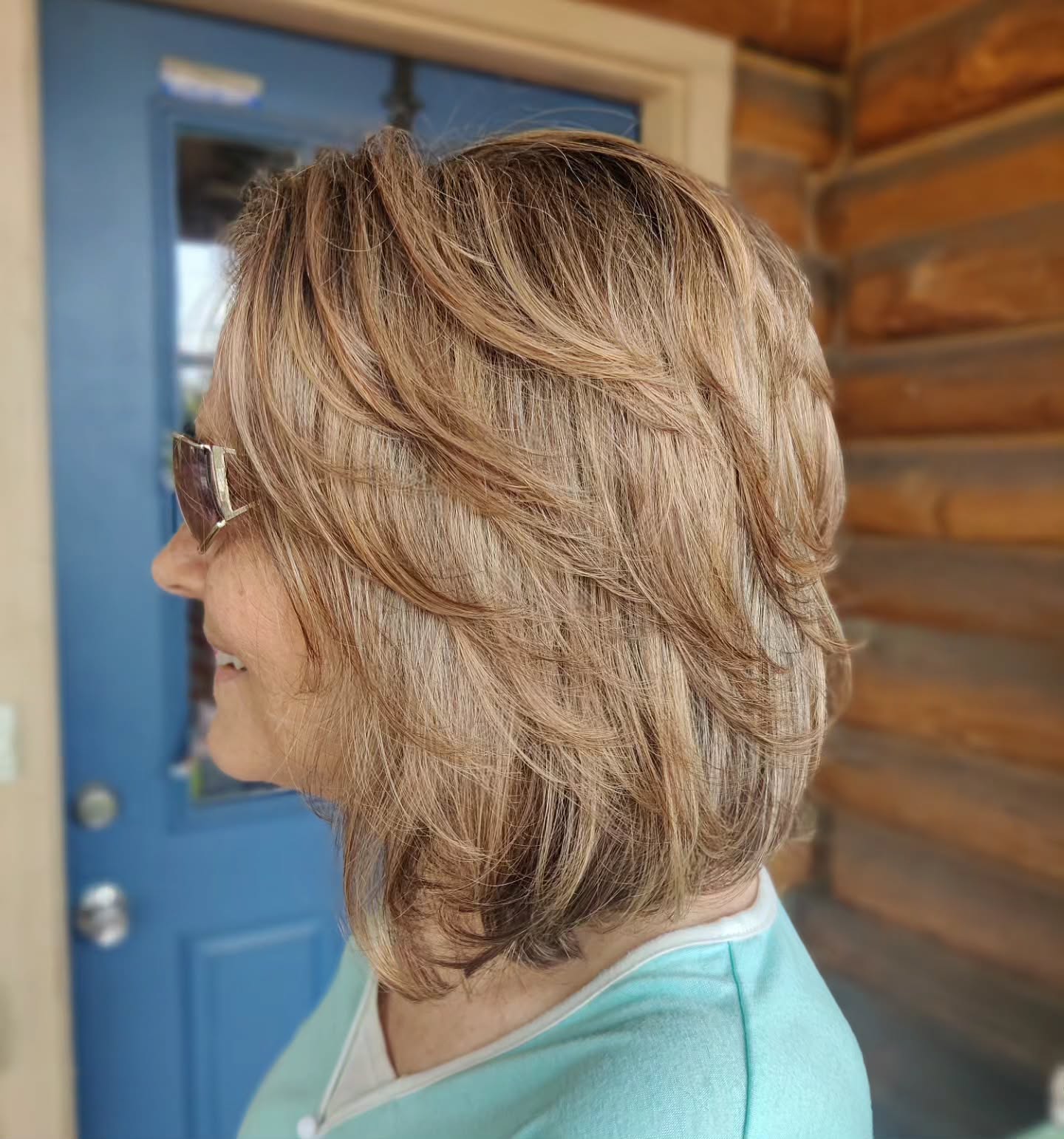 Textured Layered Cut with Luminous Warm Tones