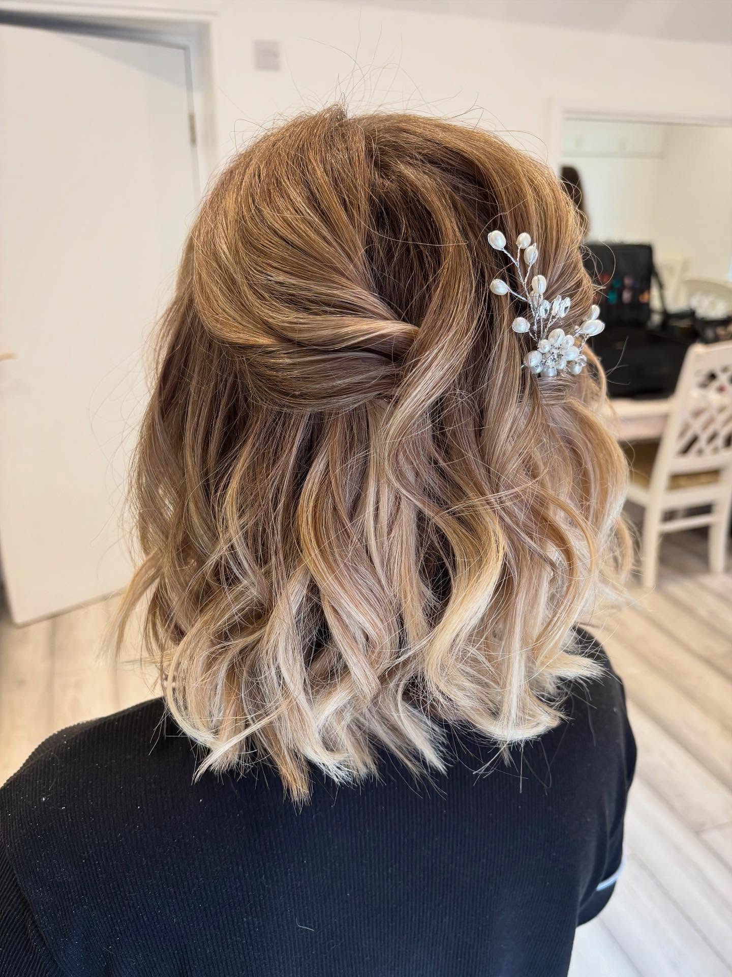 Chic Effortless Boho Waves with Delicate Accessories