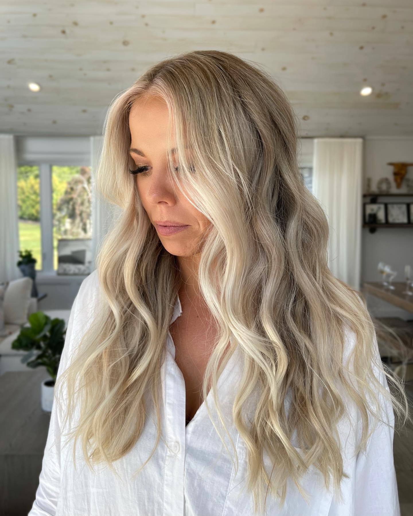 Effortlessly Chic Long Boho Waves with Soft Dimension
