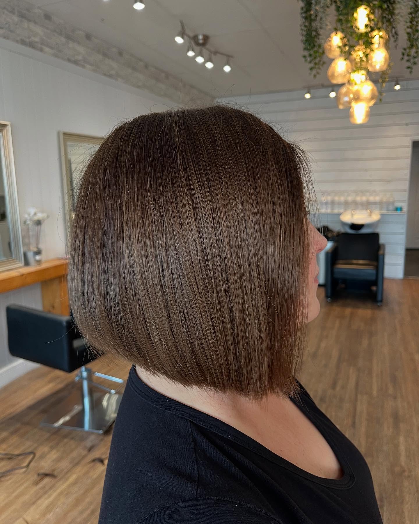 Sleek Blunt Bob with Natural Shine