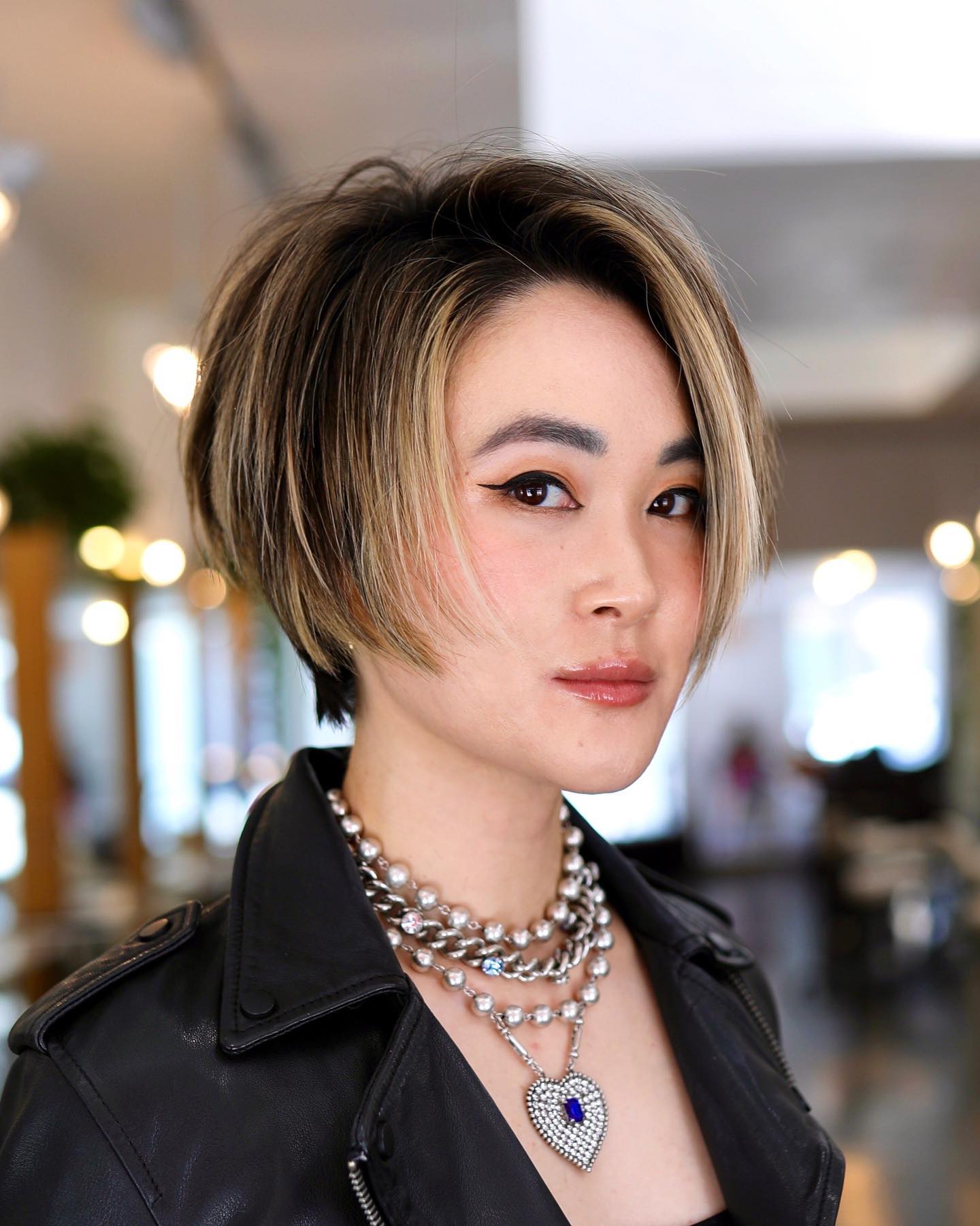 Stylish Textured Bixie with Soft Blonde Highlights