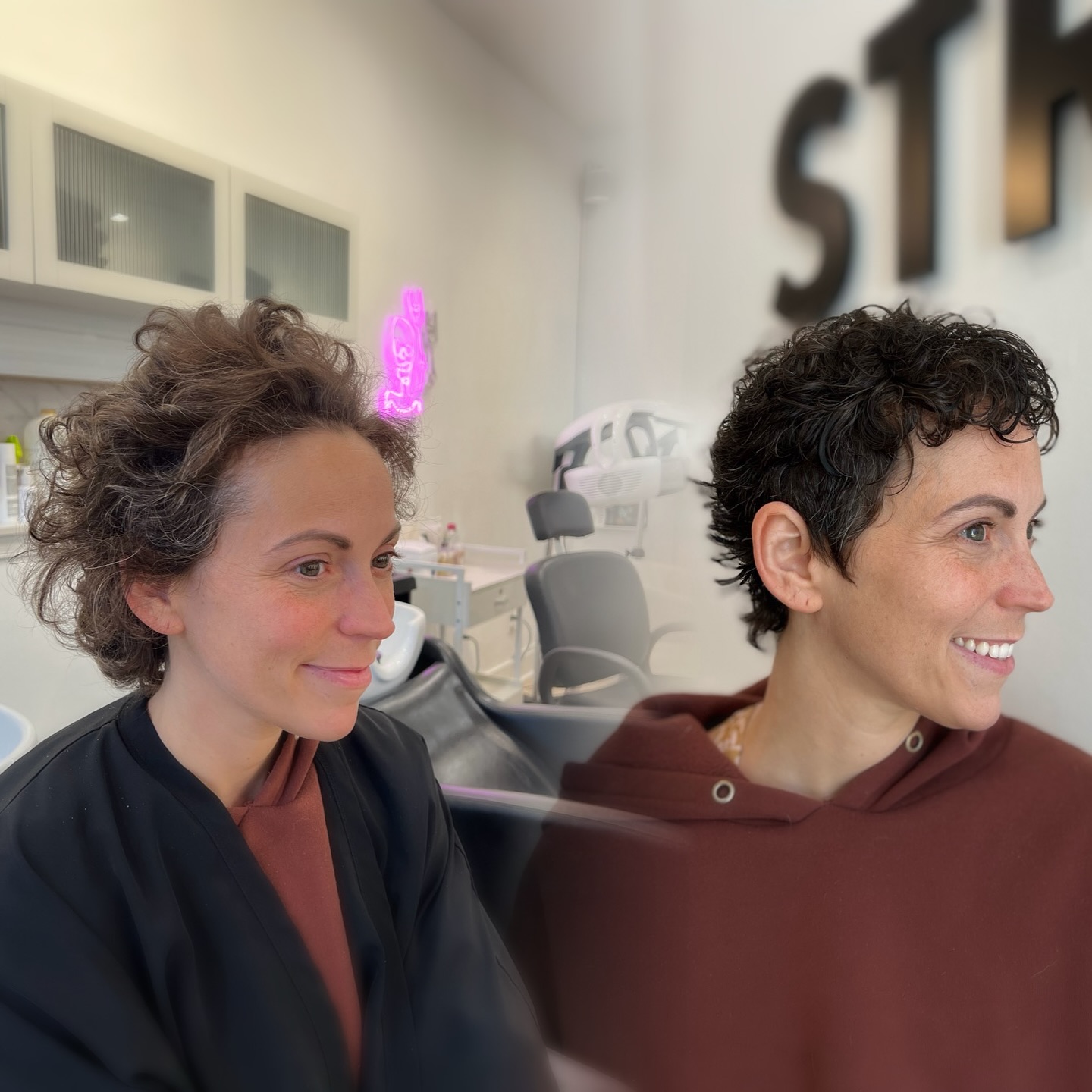 Textured Short Crop with Defined Curls