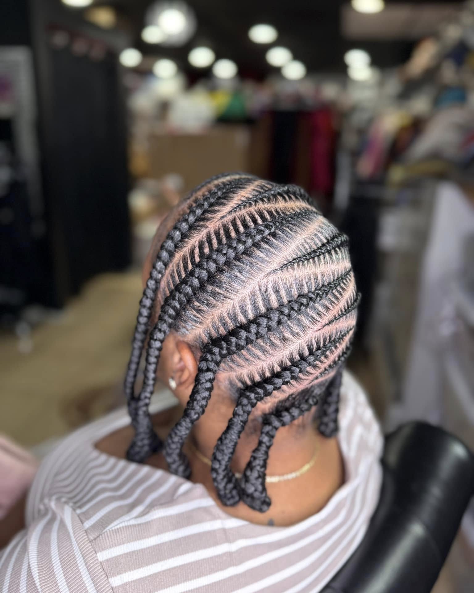 Textured High-Volume Jumbo Braids with Defined Parting
