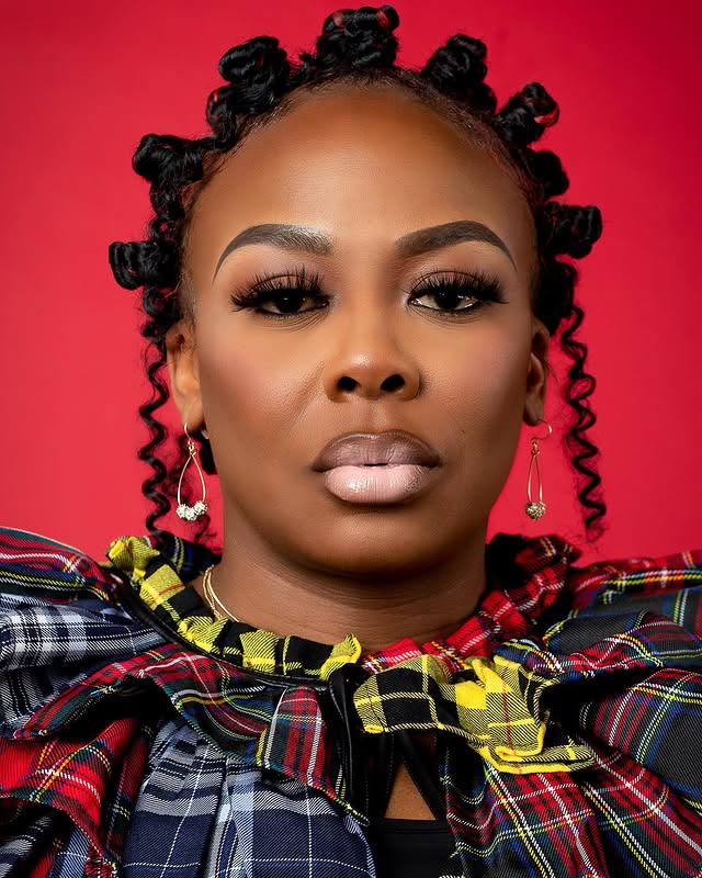 Defined Bantu Knots with Creative Texture