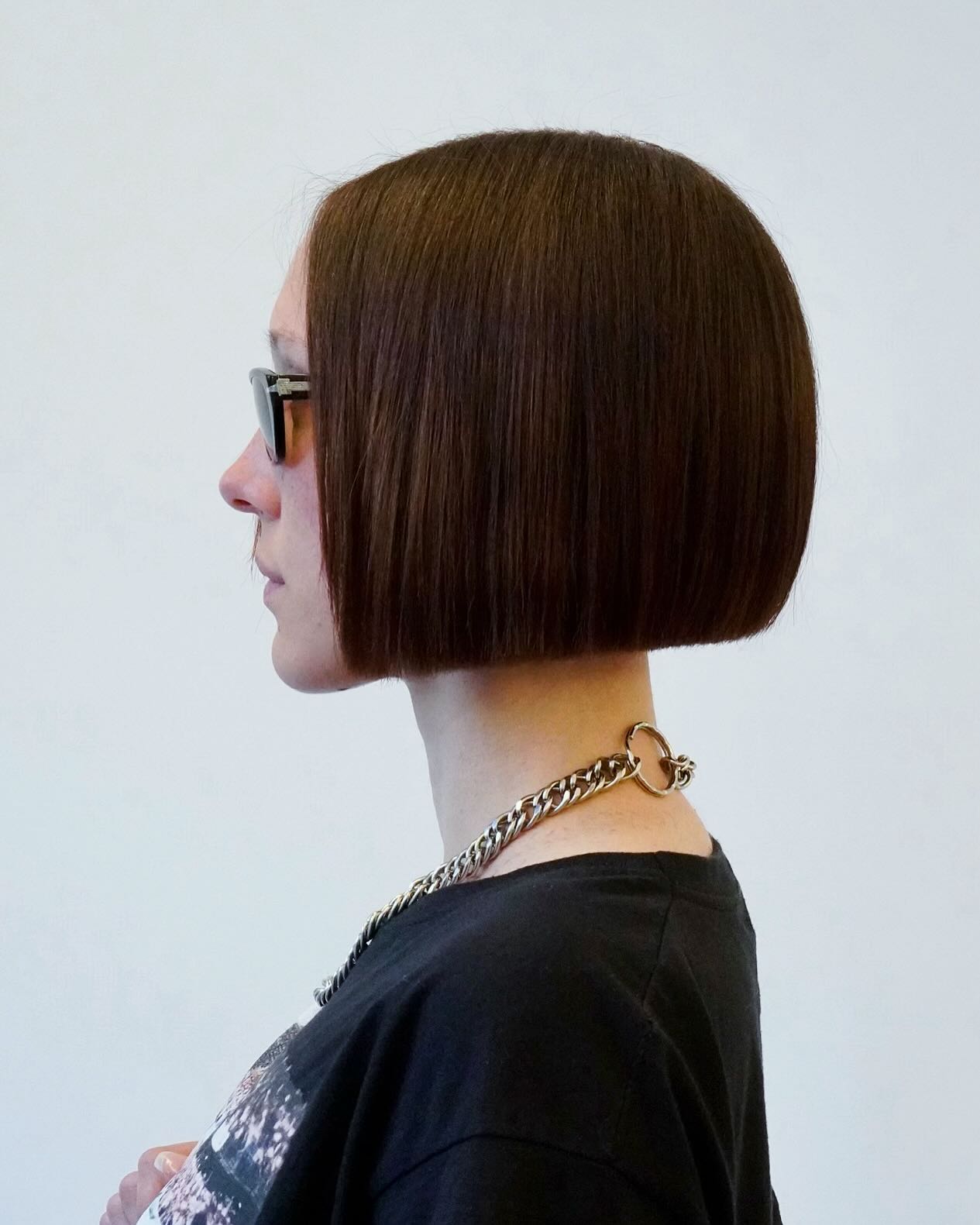 Modern Geometric Bob with a Sharp Finish