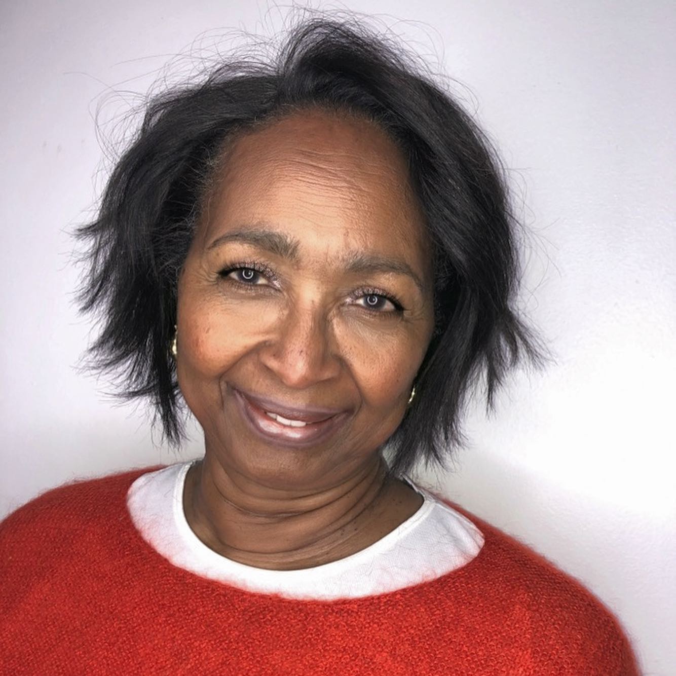 textured jawline bob with subtle layers