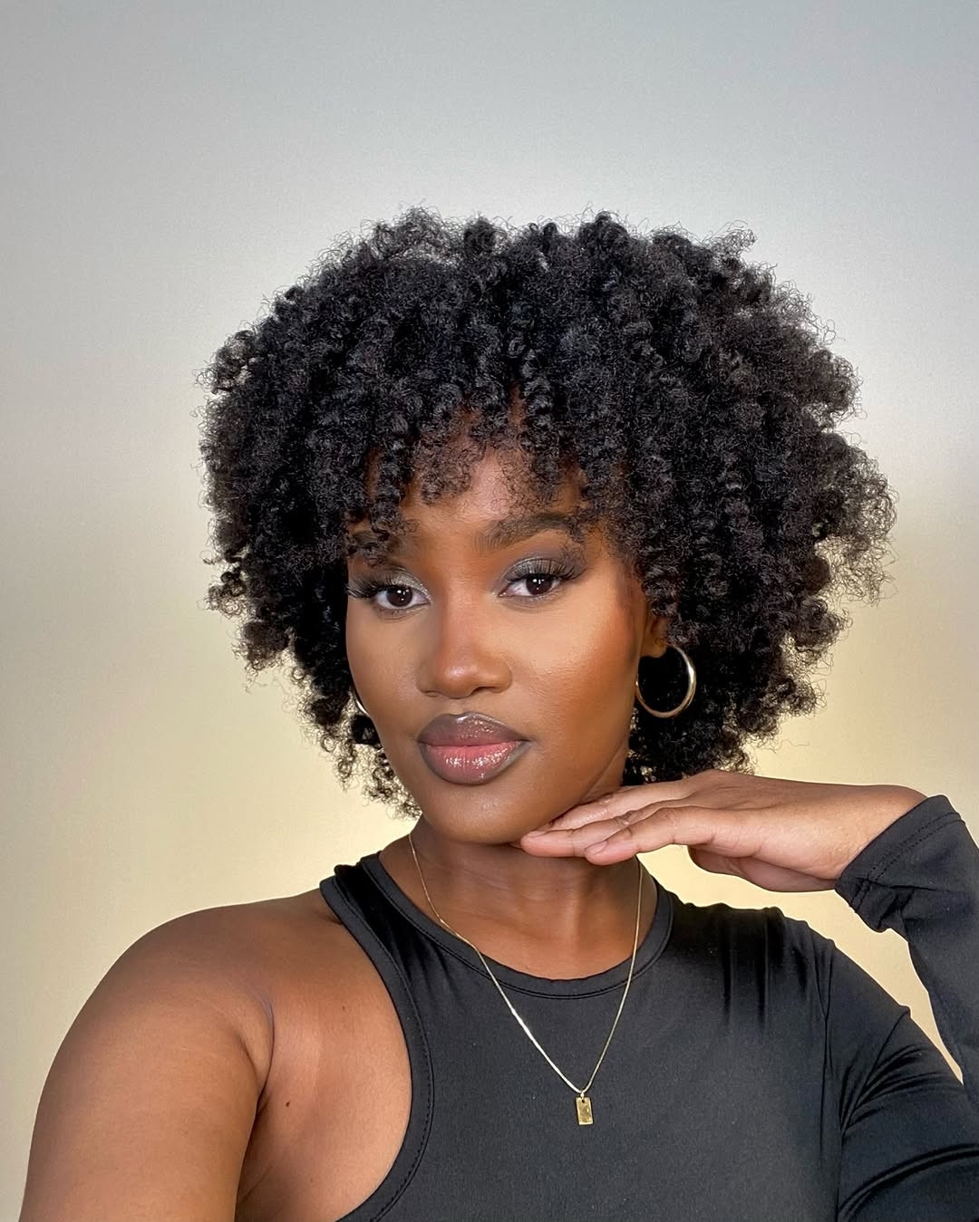 Defined Coily Crown with Layered Volume