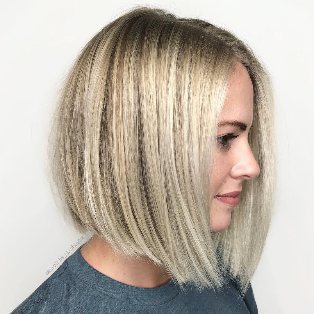 Chic Straight Bob with Subtle Textured Ends