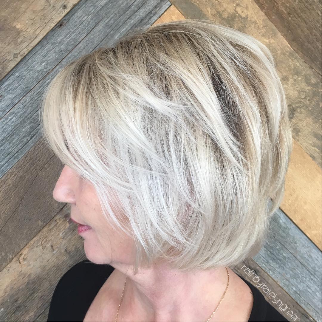 Effortless Layered Blonde Bob with Subtle Movement