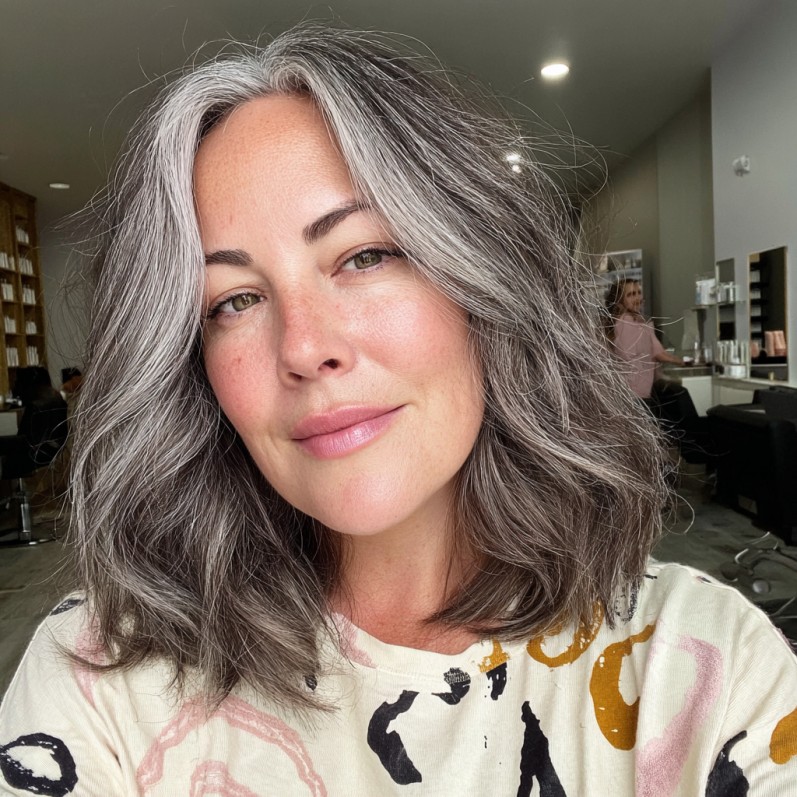 Chic Medium-Length Grey Balayage with Textured Waves