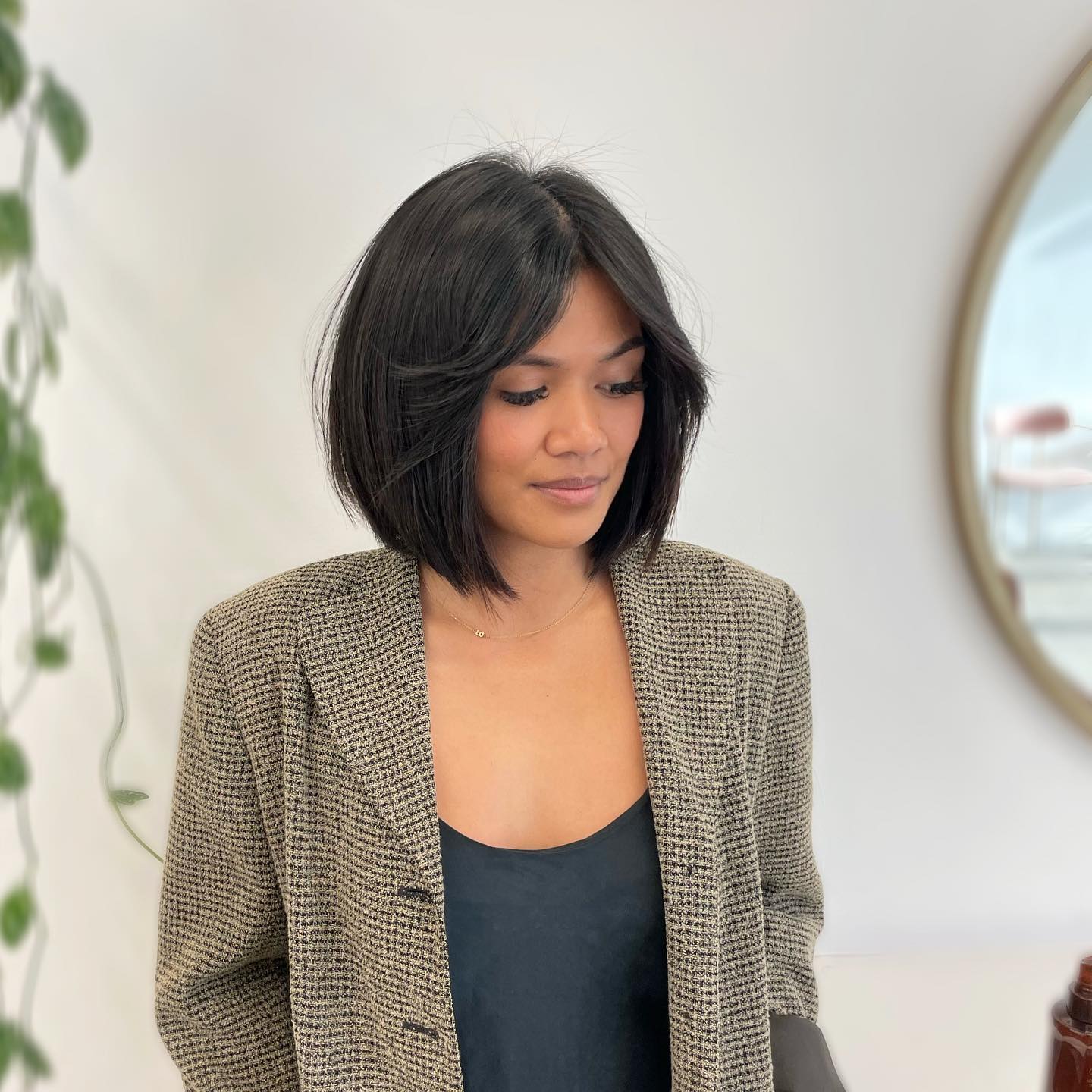 Chic Textured Bob with Soft Face-Framing Layers