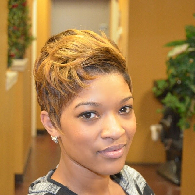 Chic Textured Short Cut with Golden Highlights