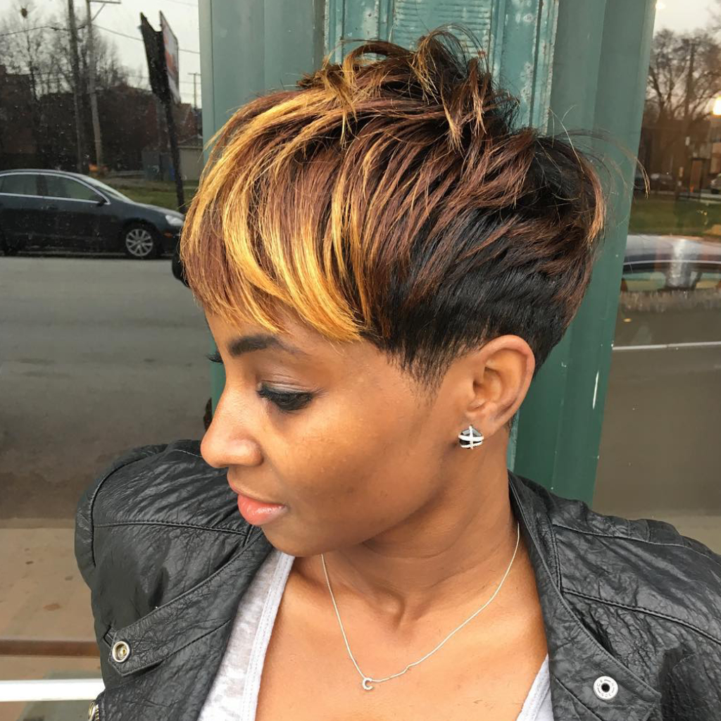 Stylish Tapered Pixie Cut with Golden Highlights