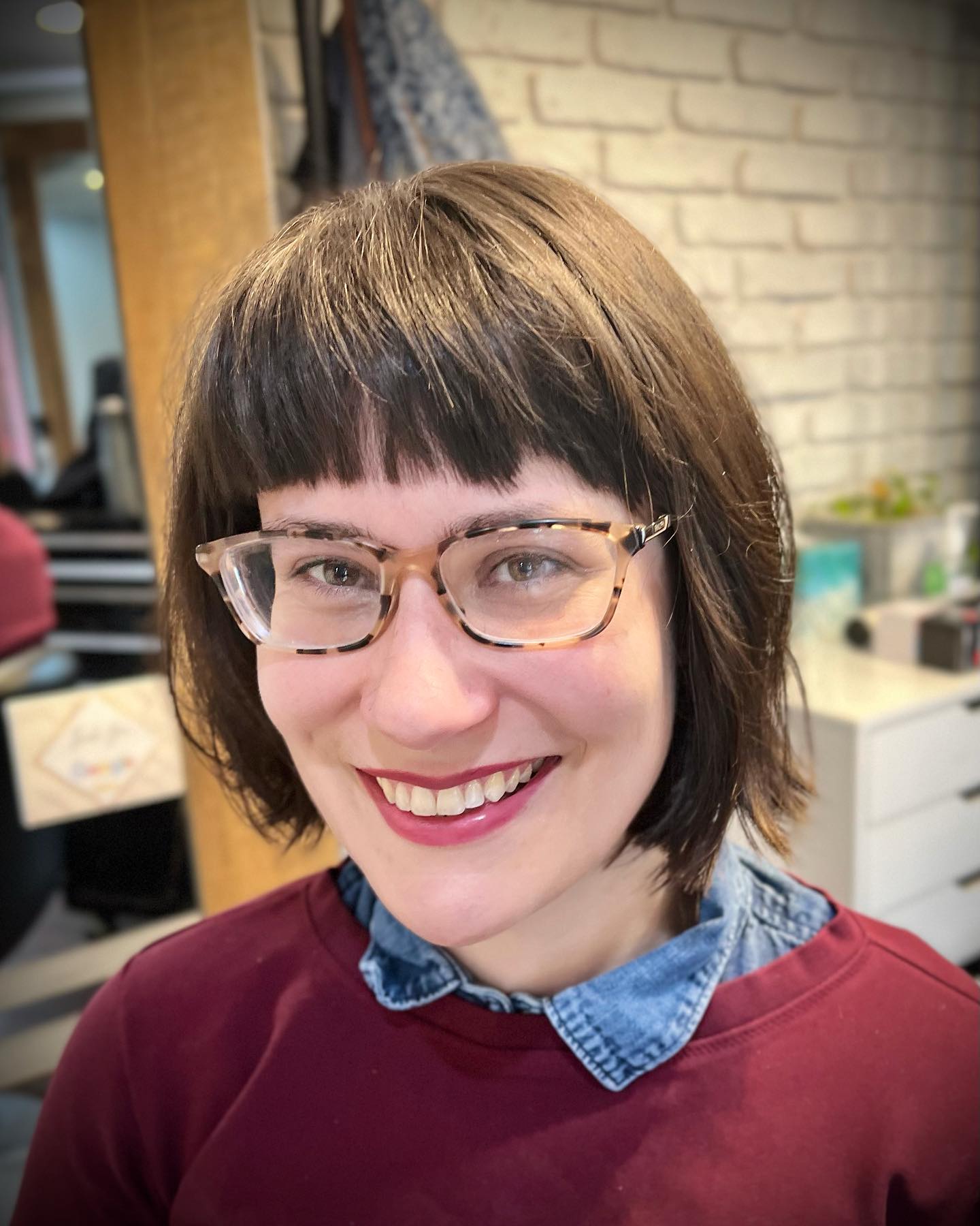 Chic Jaw-Length Bob with Bold Bangs