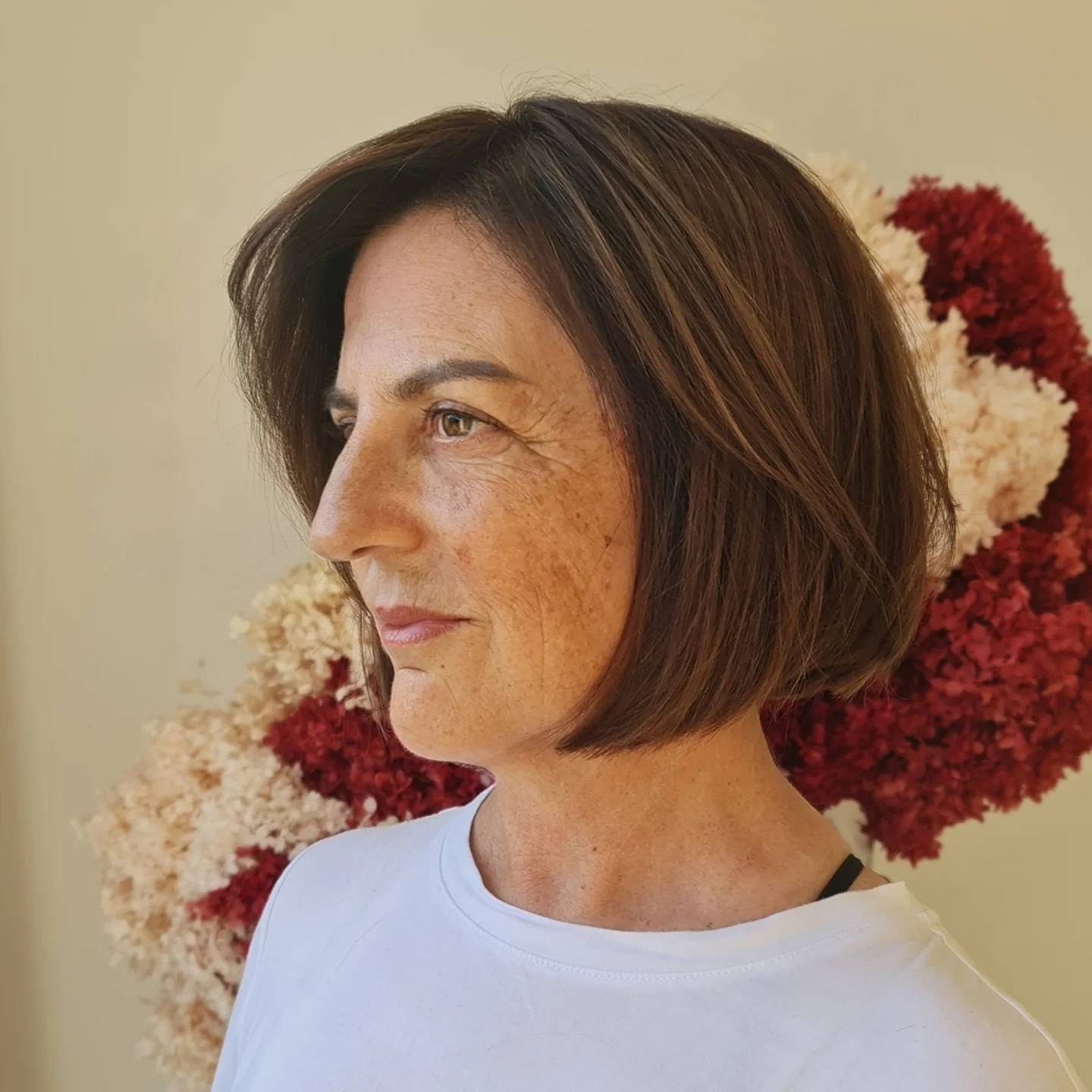 Chic Jaw-Length Bob with Soft Face-Framing Layers