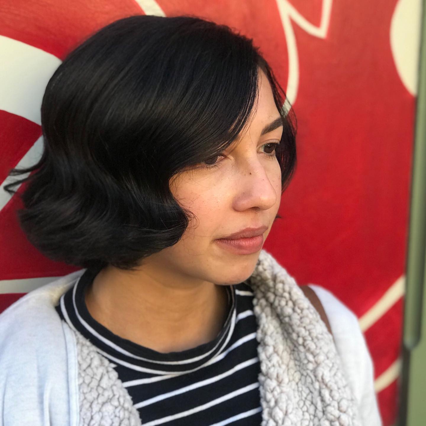 Chic Jaw-Length Bob with Soft Waves