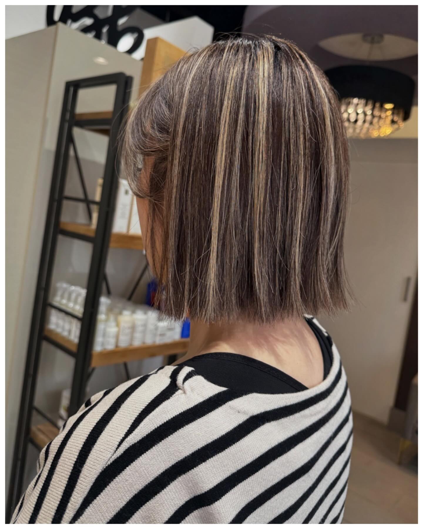 chic layered bob with subtle highlights